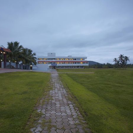 Māvalli Rns Golf Resort & Nature Cure Centre מראה חיצוני תמונה
