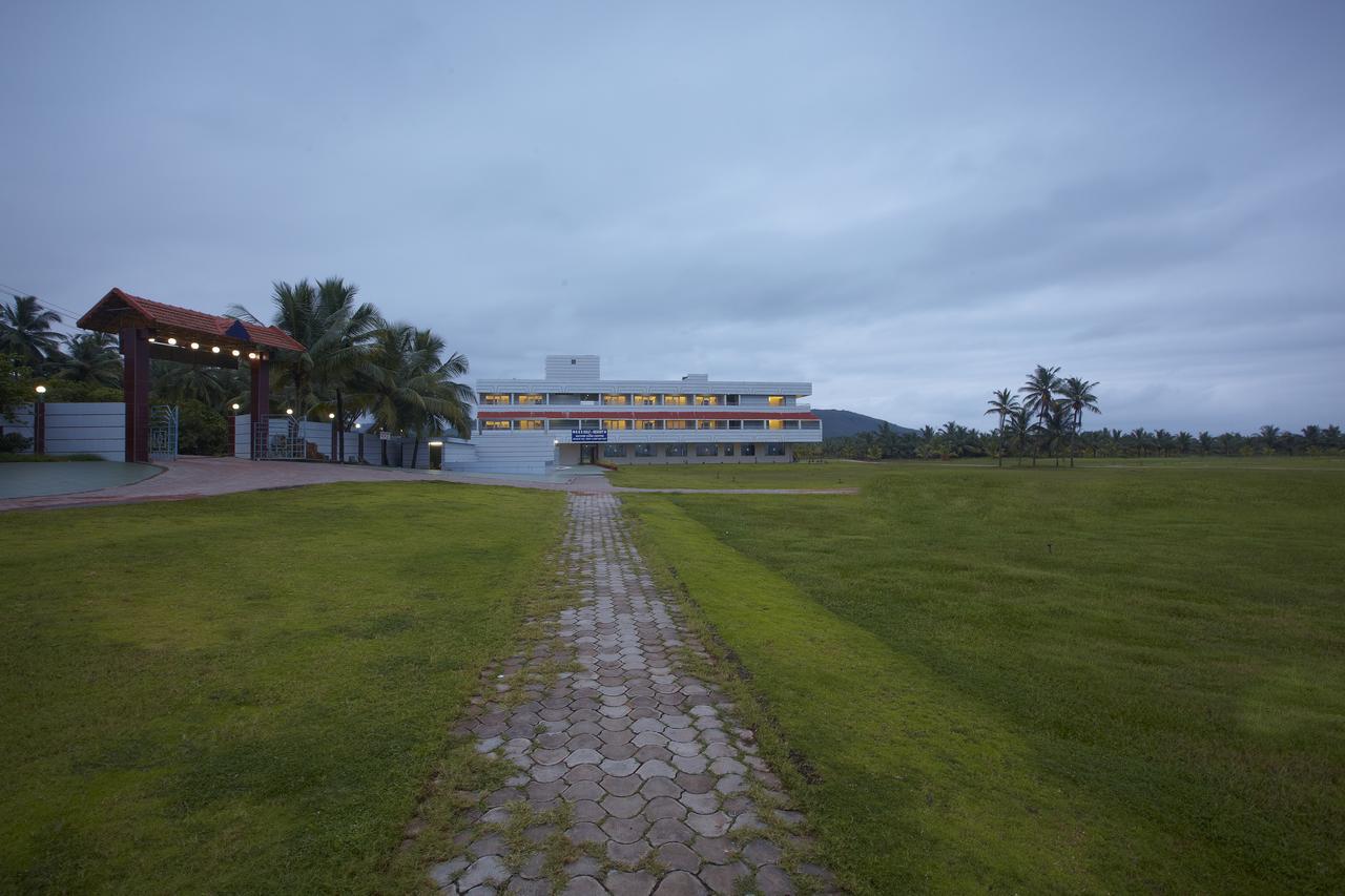 Māvalli Rns Golf Resort & Nature Cure Centre מראה חיצוני תמונה